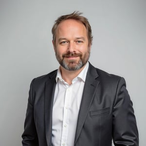 67af133f79a20f0b42f83bb6-HeadshotPro